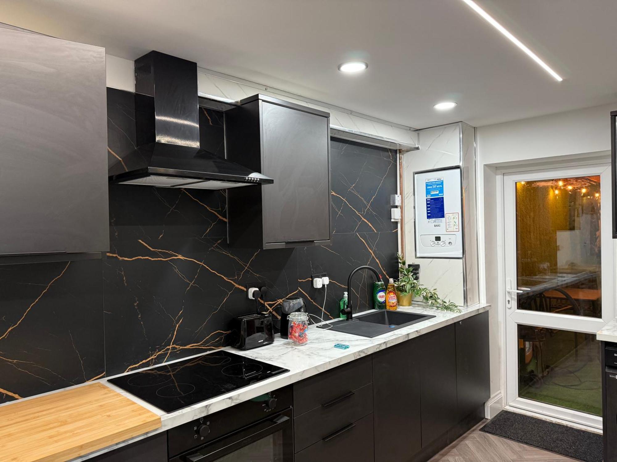 Birmingham City Centre- 9 Bed House With Free Parking Exterior foto