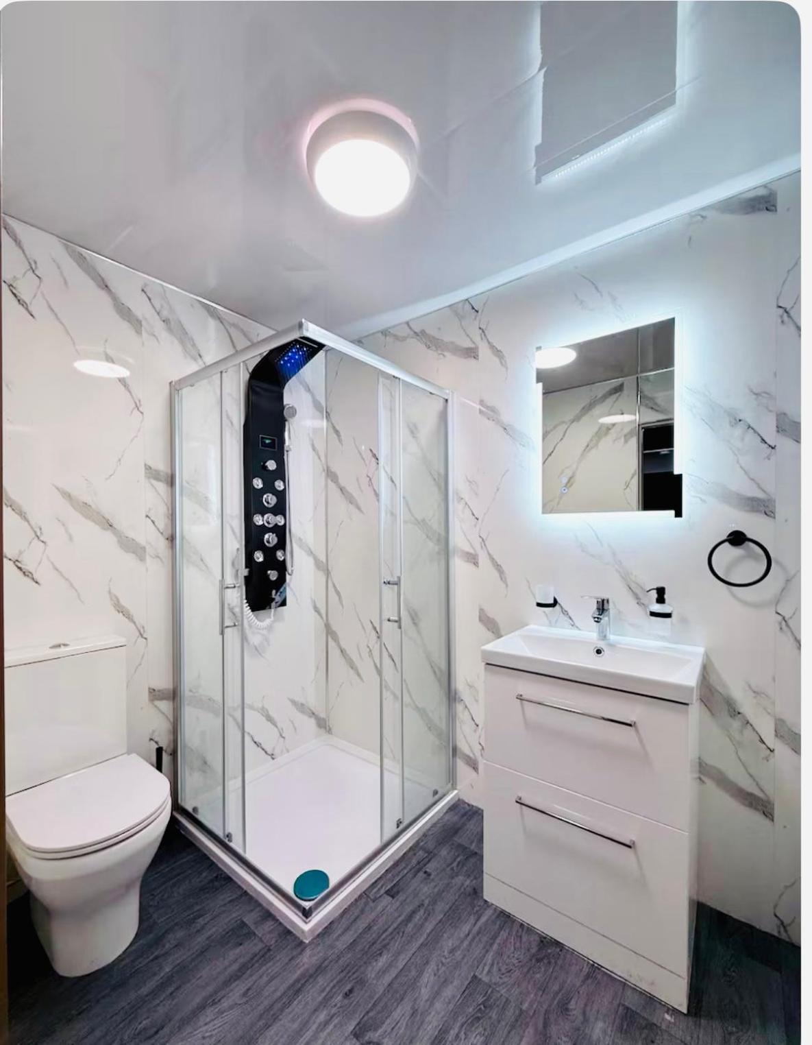 Birmingham City Centre- 9 Bed House With Free Parking Exterior foto